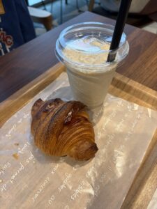 クロワッサン バナナジュース